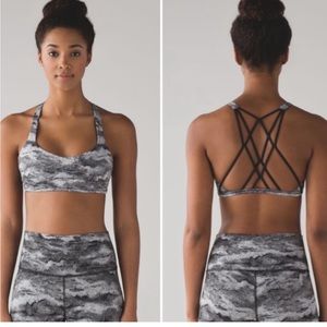 Lululemon sports bra free to be zen